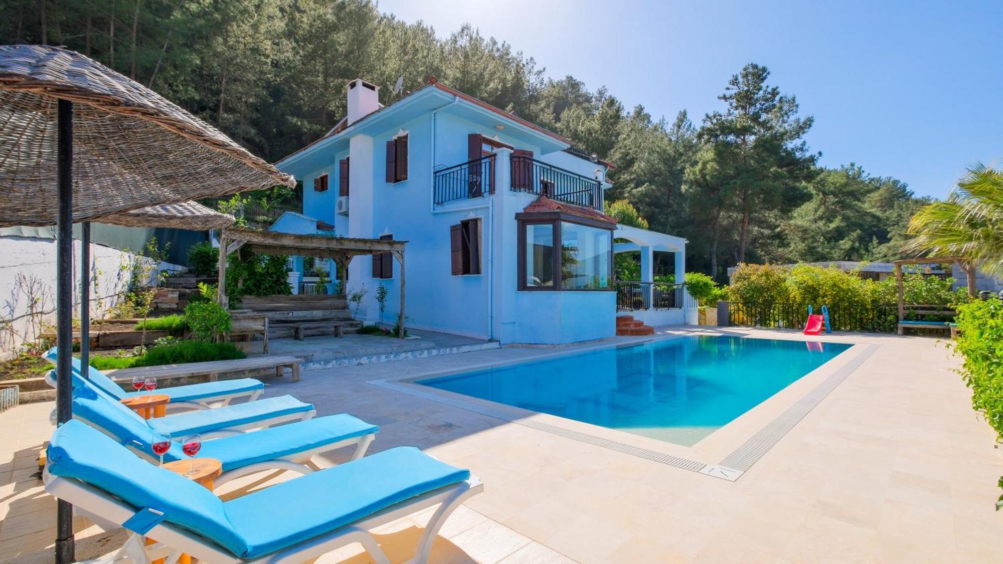 Uezuemlue Evleri * Fethiye