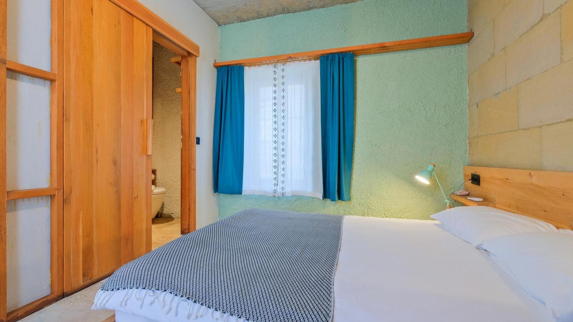 Uezuemlue Evleri Bed & Breakfast *