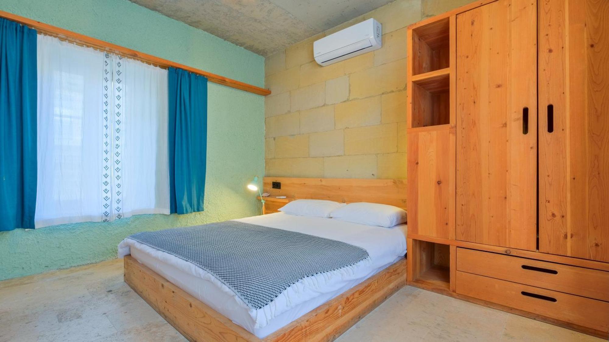 Bed & Breakfast Uezuemlue Evleri