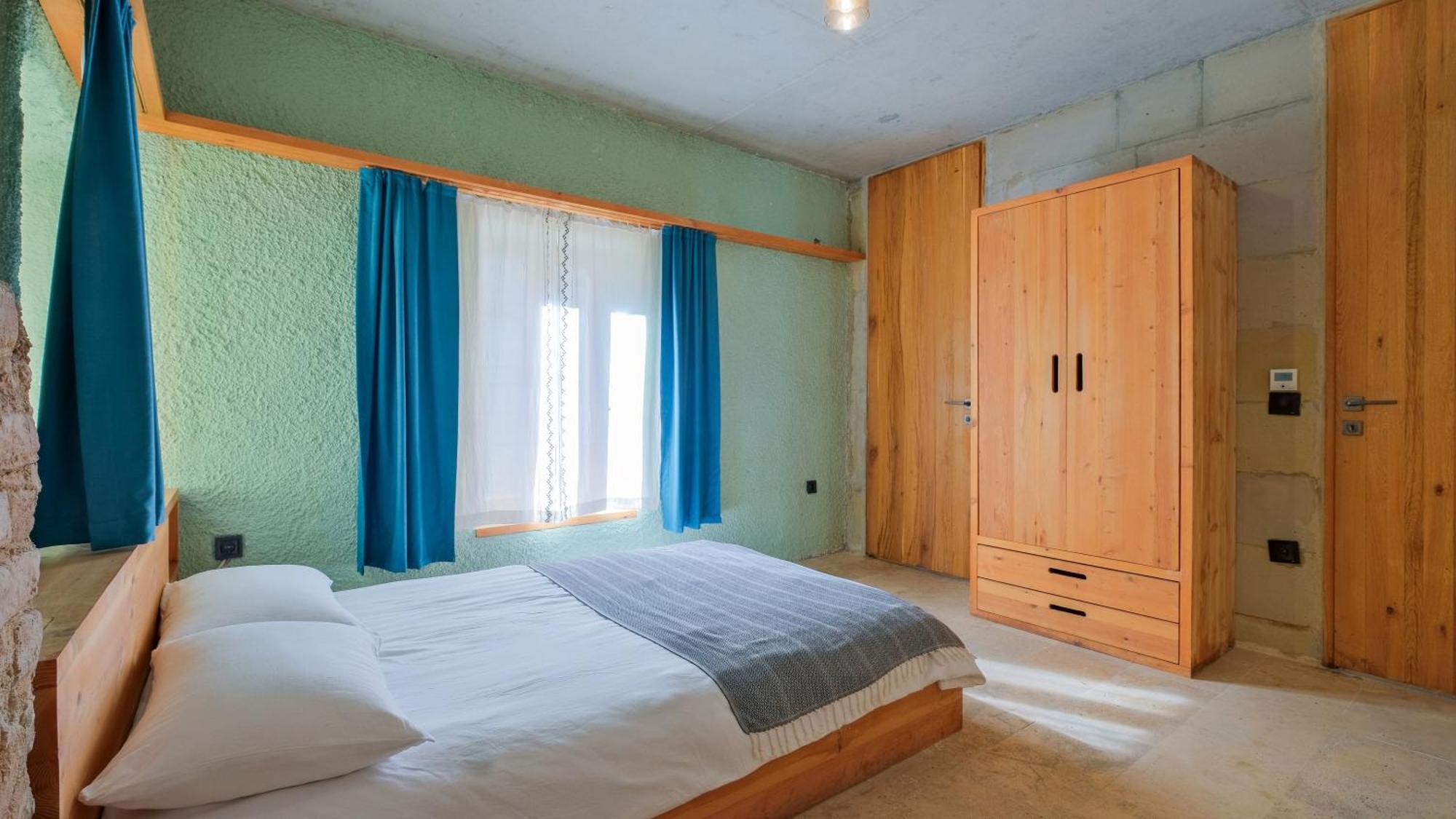 Bed & Breakfast Uezuemlue Evleri *