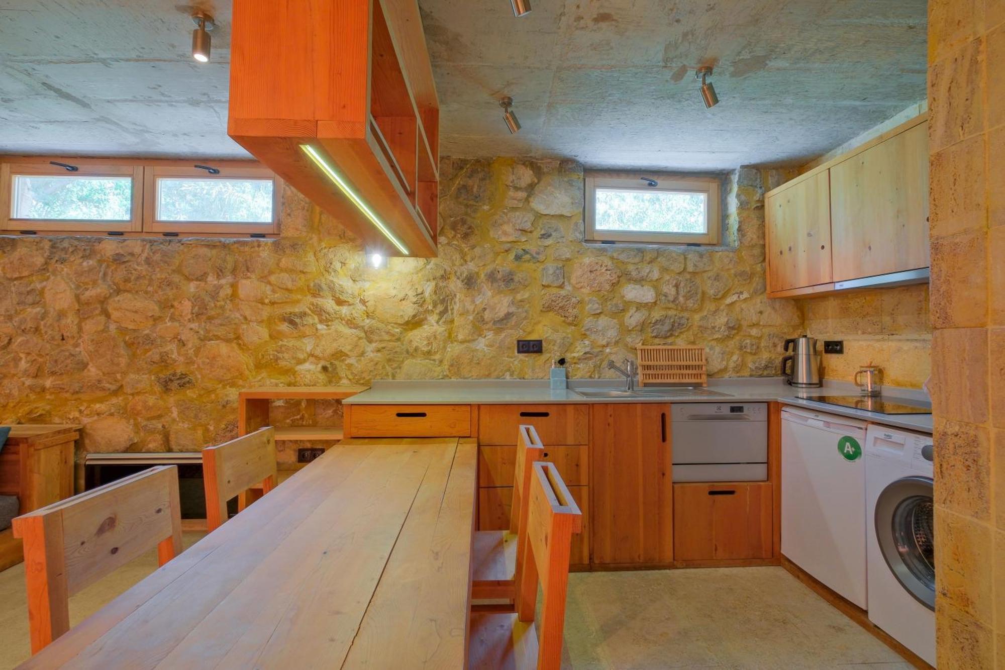 Bed & Breakfast Uezuemlue Evleri *