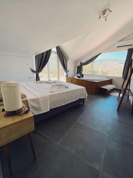 Luna House - Manzara, Jakuzi, 4 Yatak Odasi * Fethiye