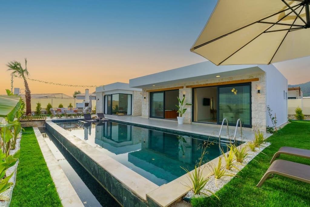 Villa Seashell House - Private, Luxury, Pool, Sauna *