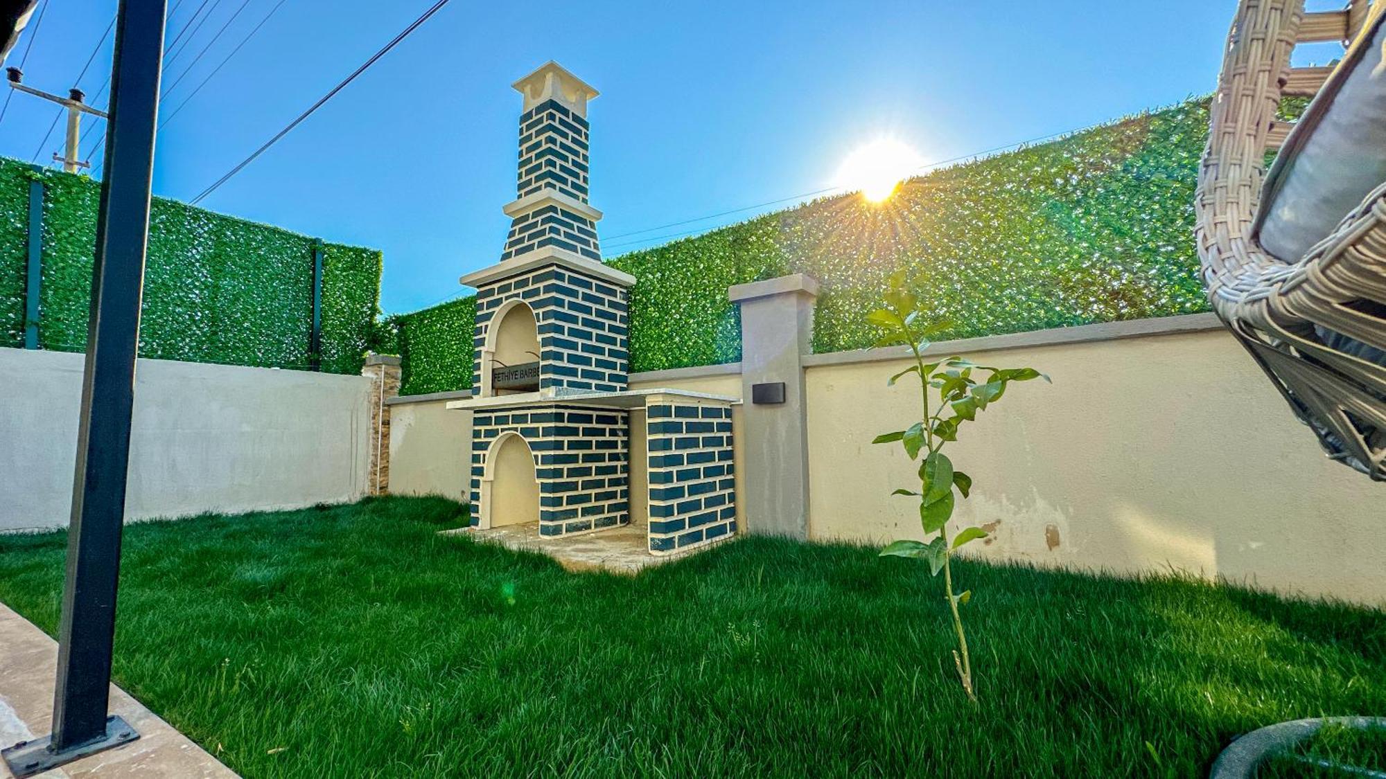Goel Villalari Villa *