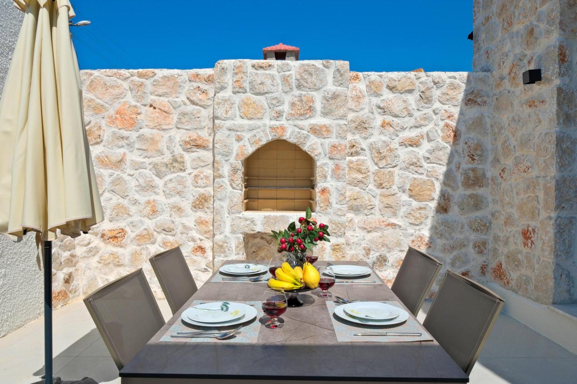 Villa Inn Villas *