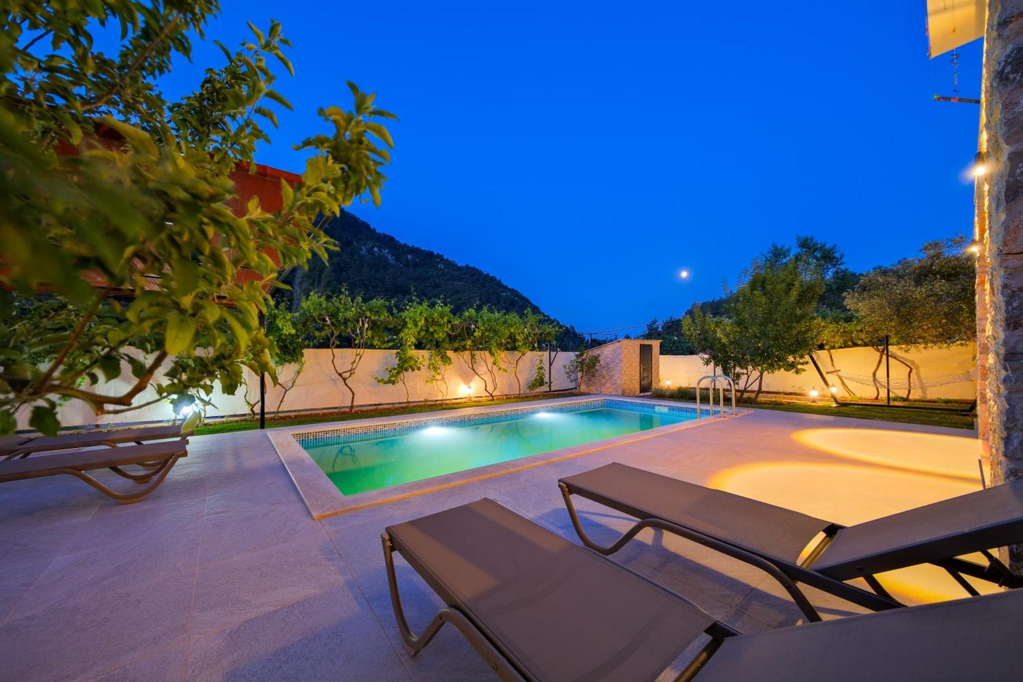 Kizilbella 2, Lueks Havuzlu Korunakli Tas Fethiye
