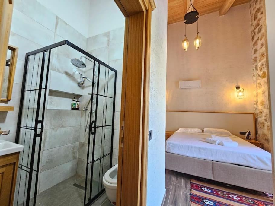 Sarnic Villa *