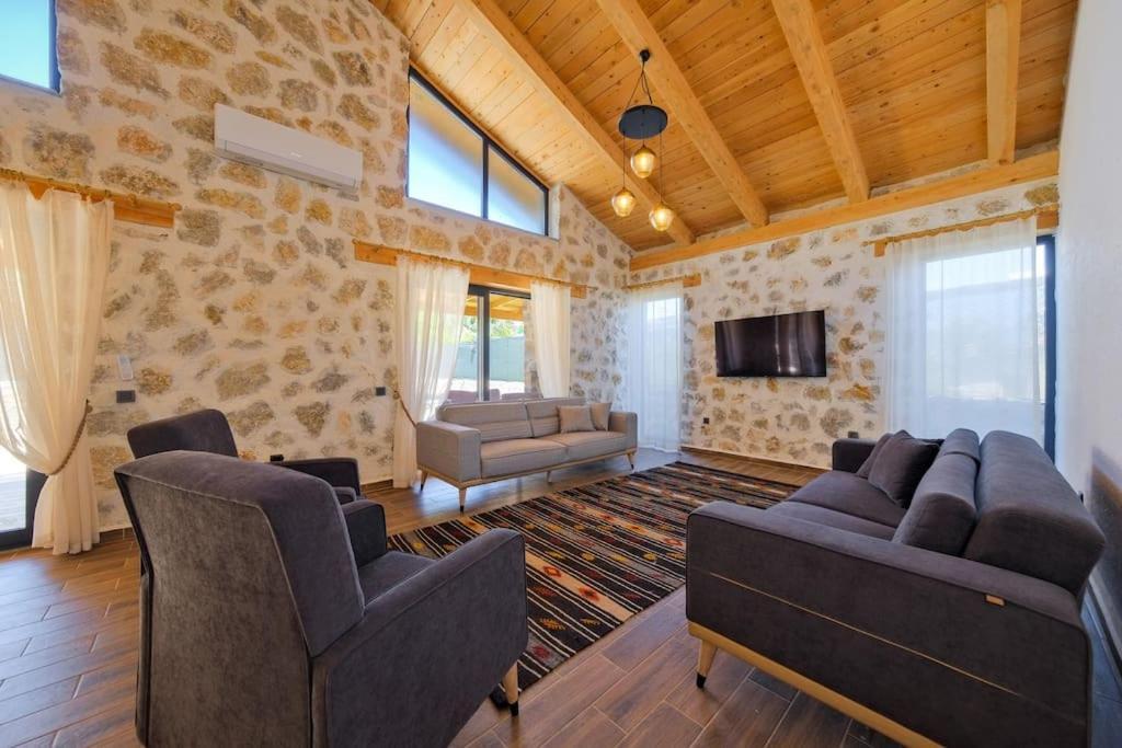 Sarnic Villa