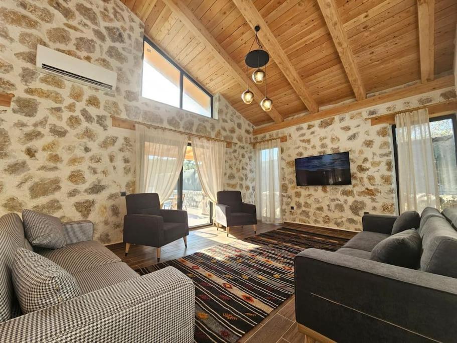 Sarnic Villa