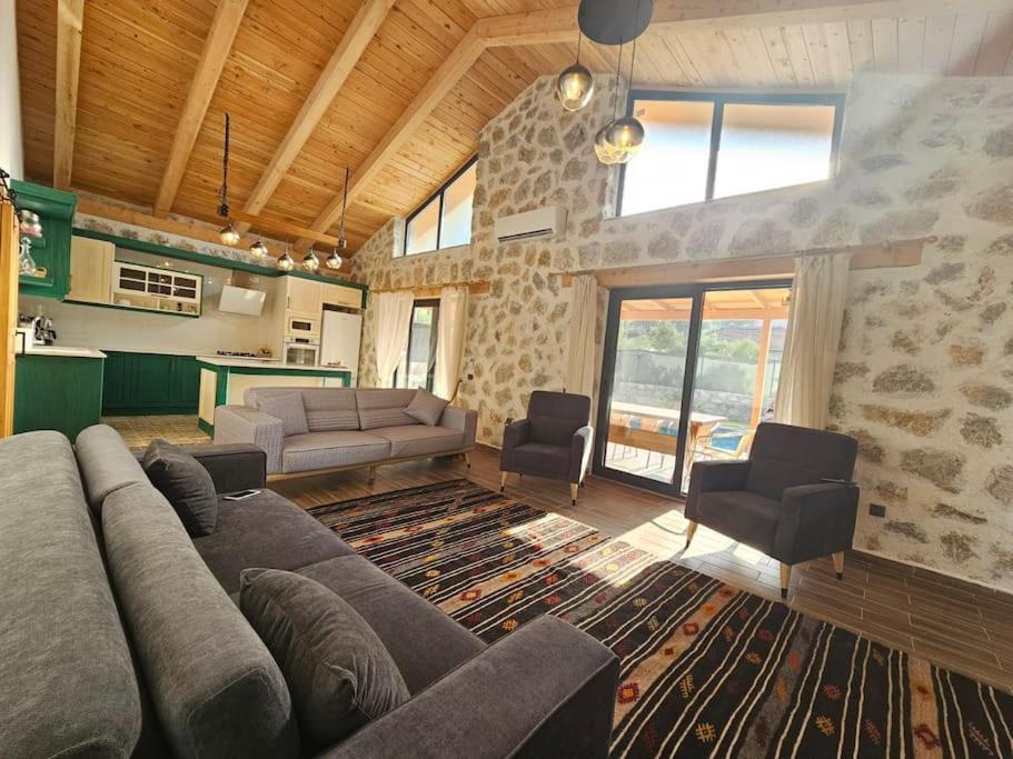 Villa Sarnic *
