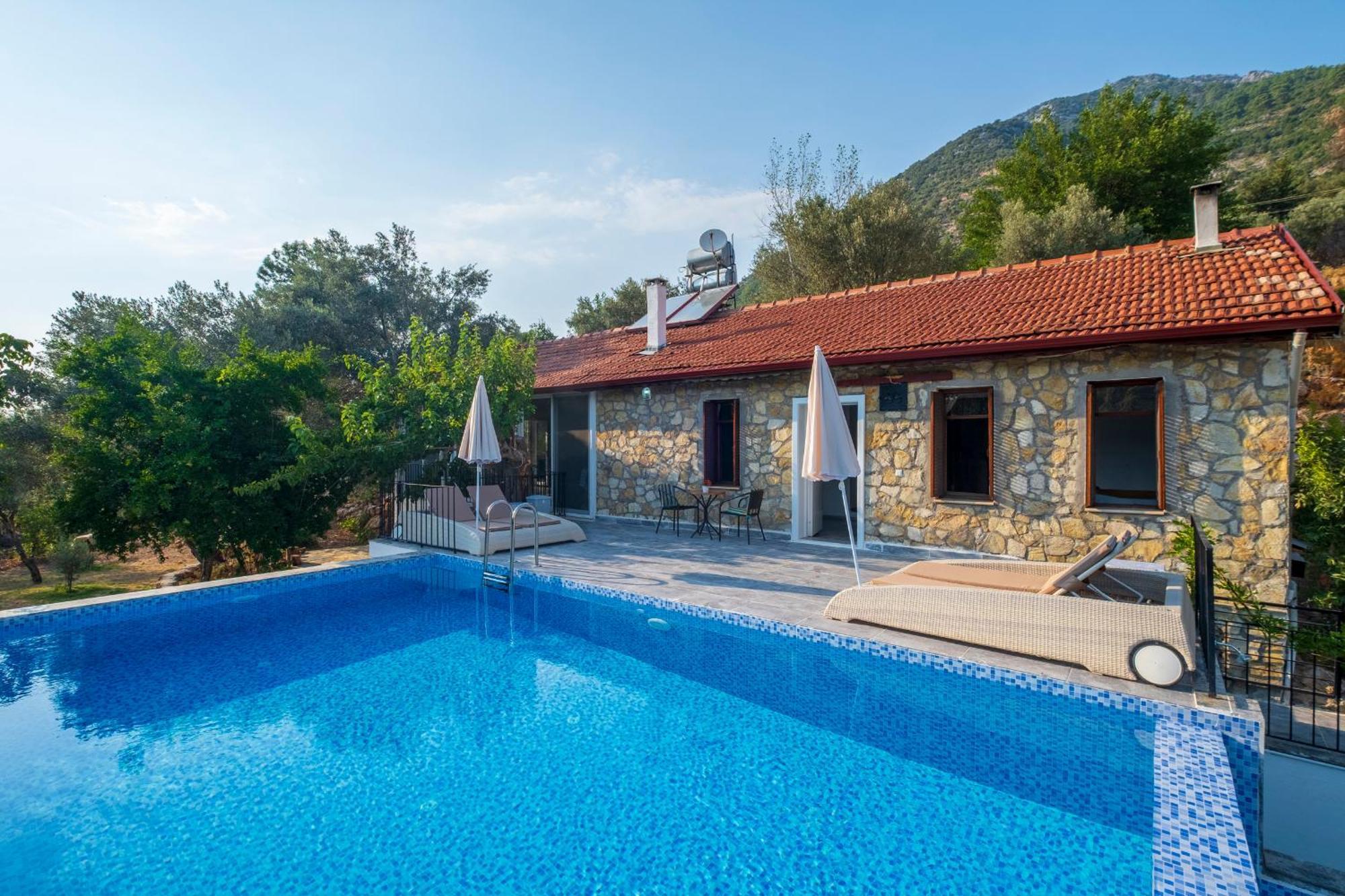 Rose Garden With Private Pool And Jacuzzi * Fethiye