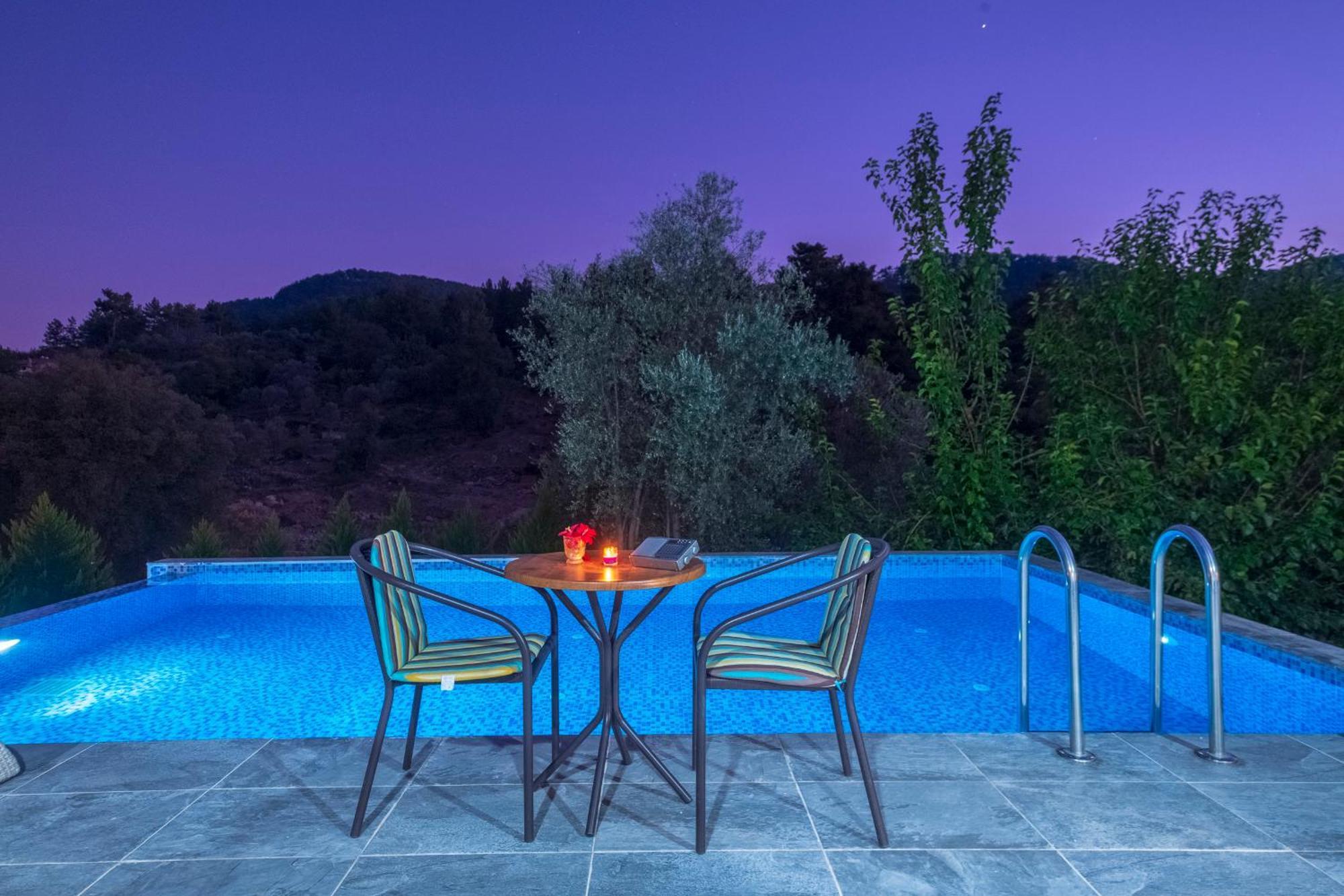 Rose Garden With Private Pool And Jacuzzi * Fethiye
