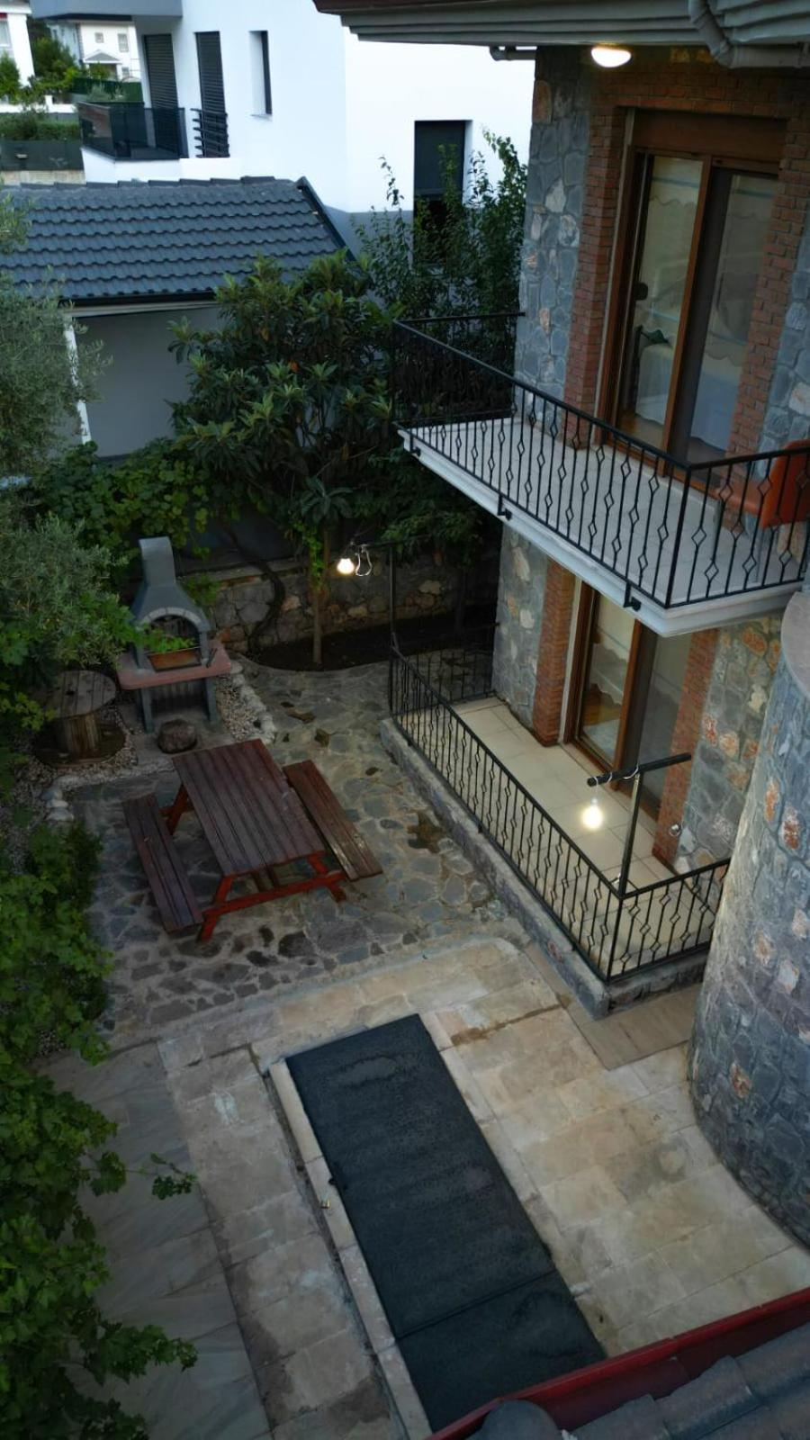 Villa Lueks Bahceli Oezel Havuzlu Fethiye