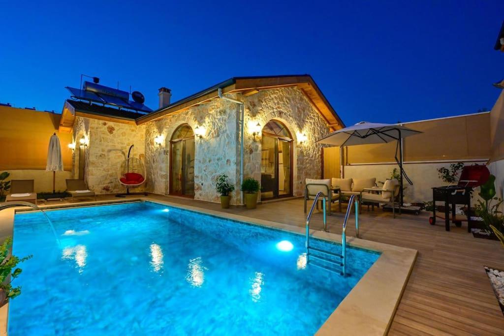 Canoezue 4 Villa