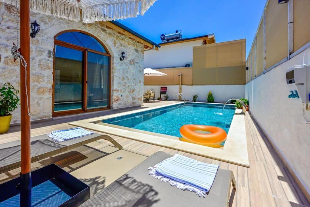 Canoezue 4 Villa