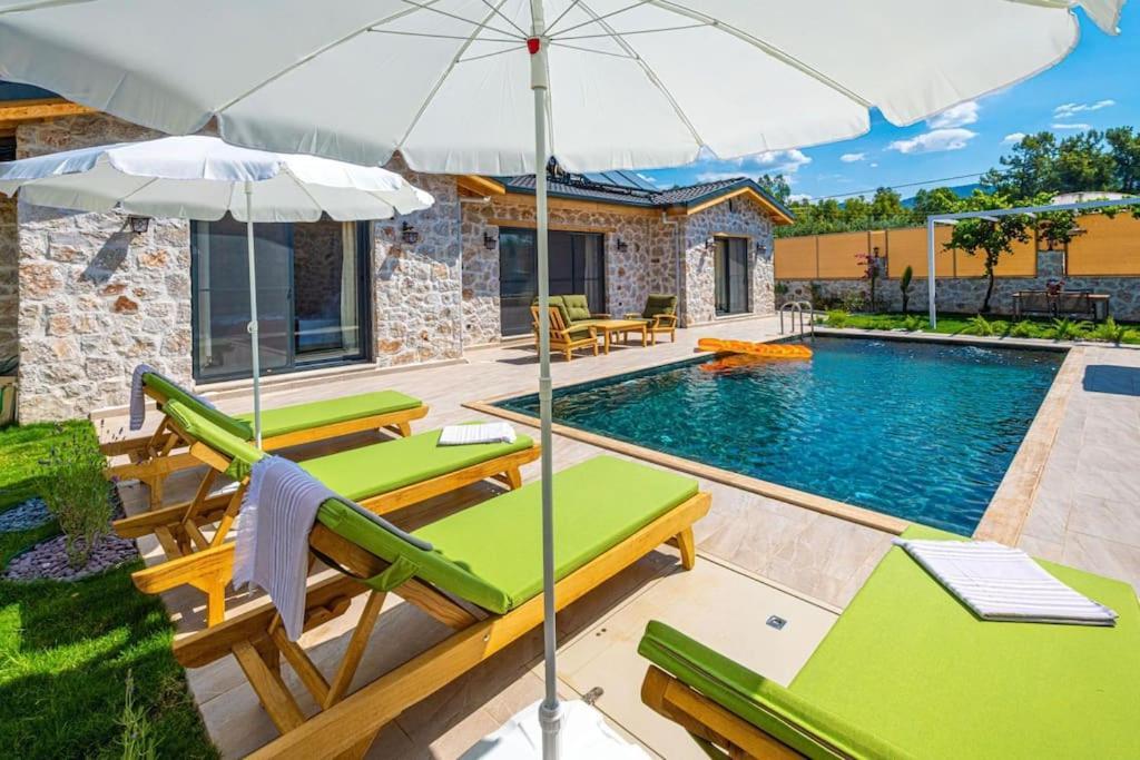 Villa Canoezue 1 *