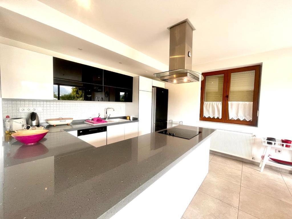 Grapes Villa *