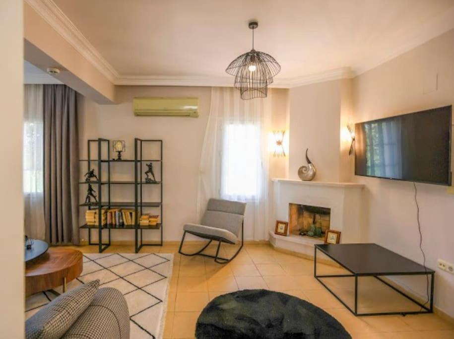 Derin Su Villa