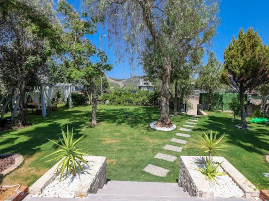 Villa Derin Su