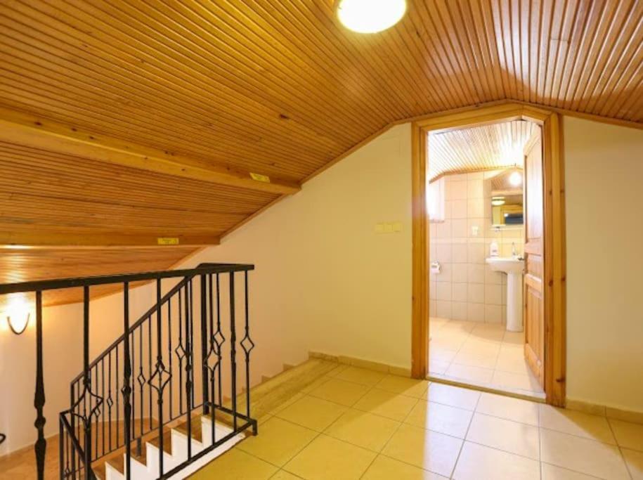Villa Derin Su *