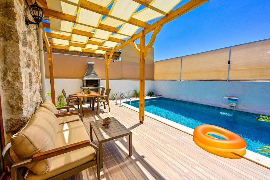 Canoezue 3 Villa *
