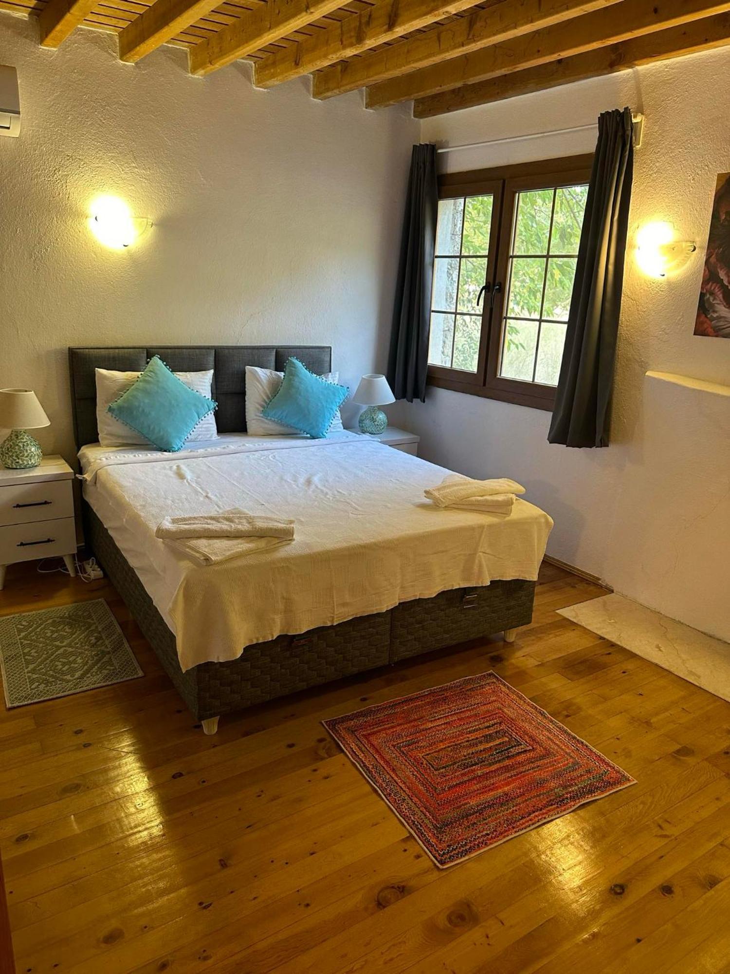 Plum Garden Villa *