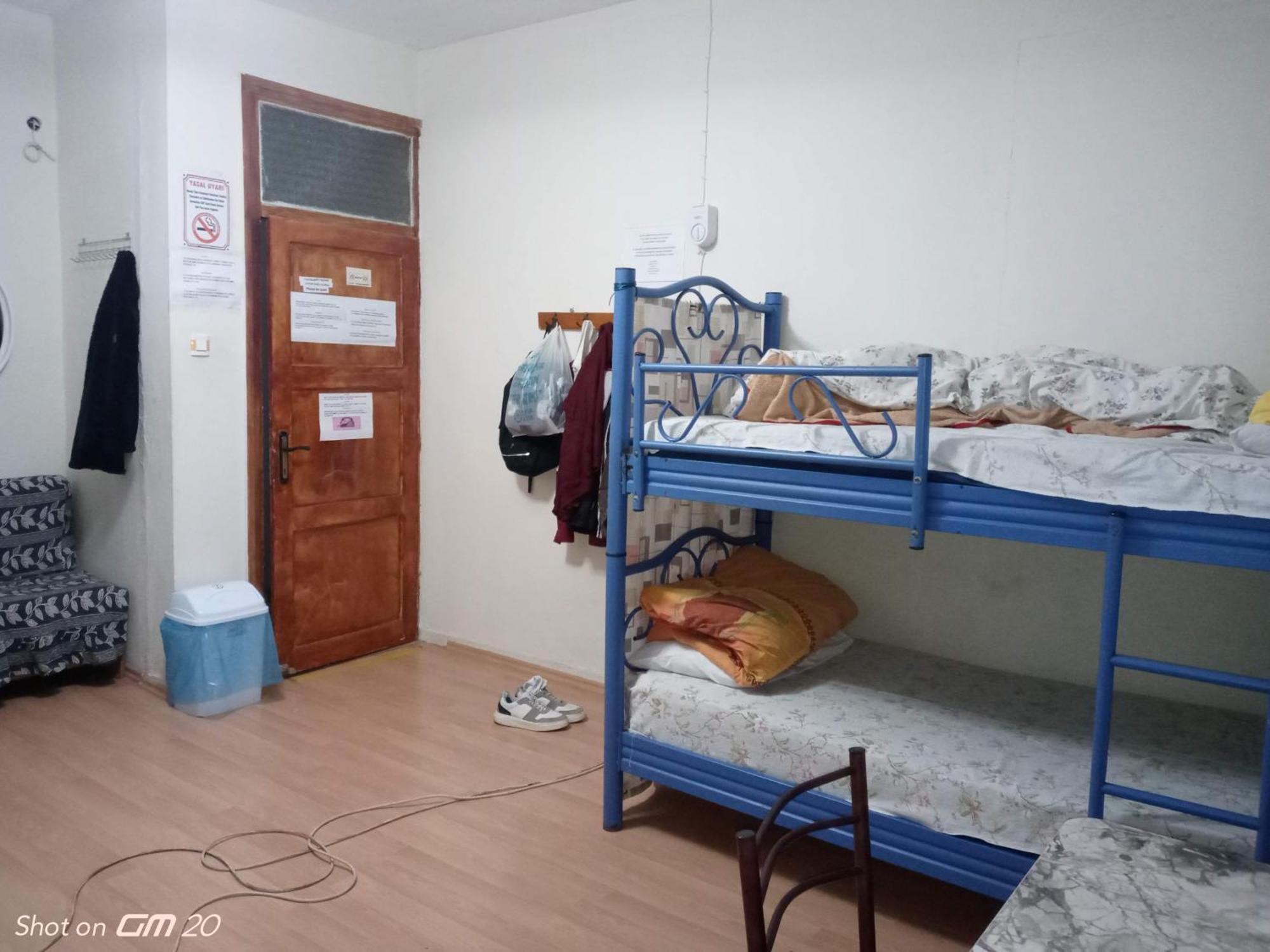 Hzd Hostel *