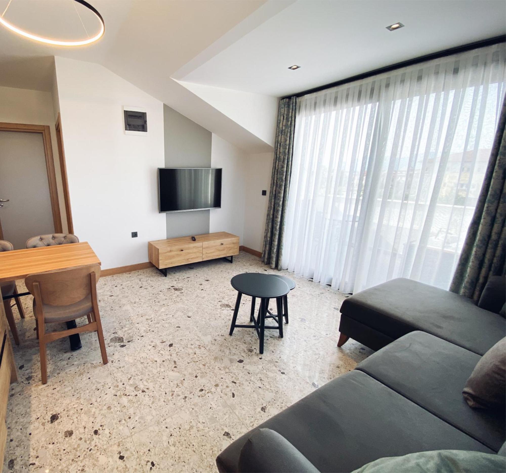Otel Avilia *
