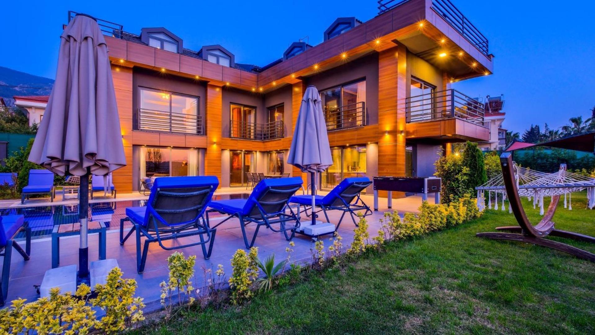 Oludeniz 4 Bedroom 4979 Villa Fethiye