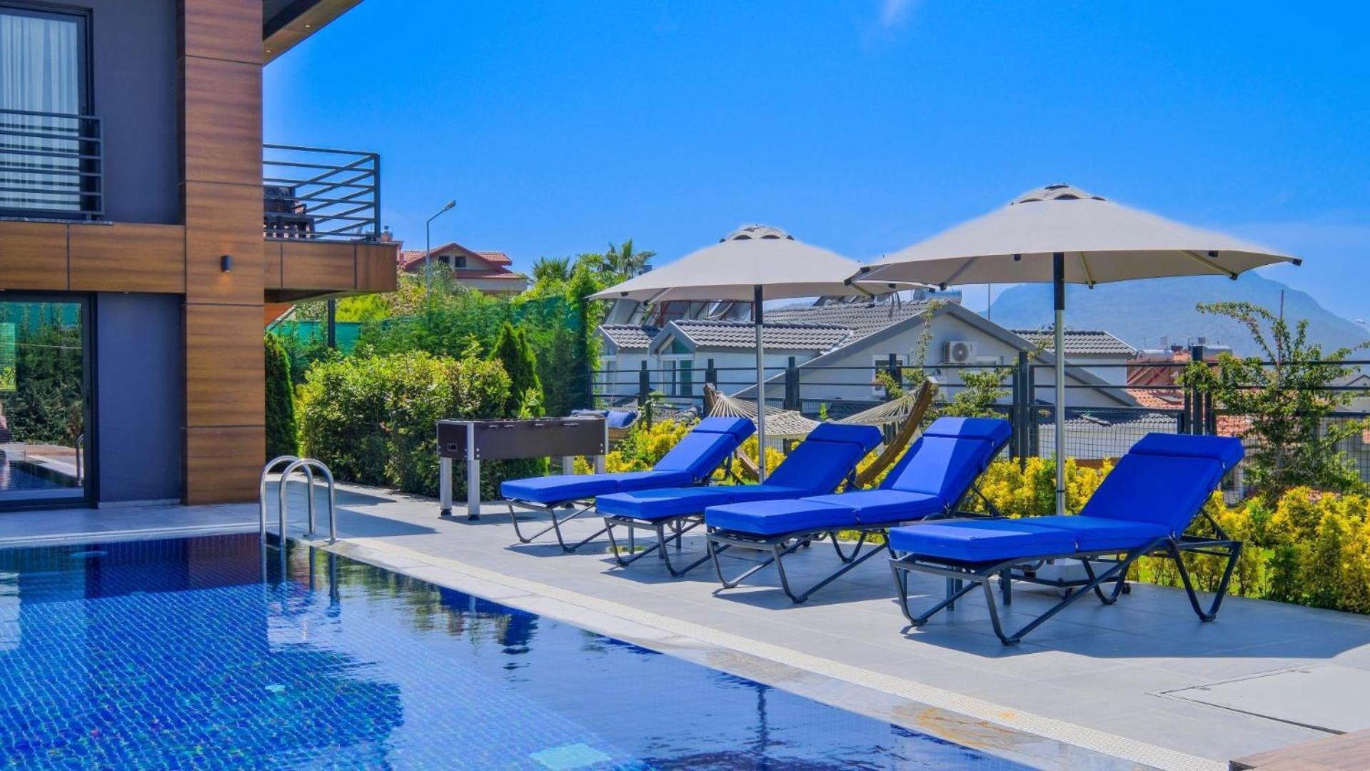 Oludeniz 4 Bedroom 4979 Villa Fethiye