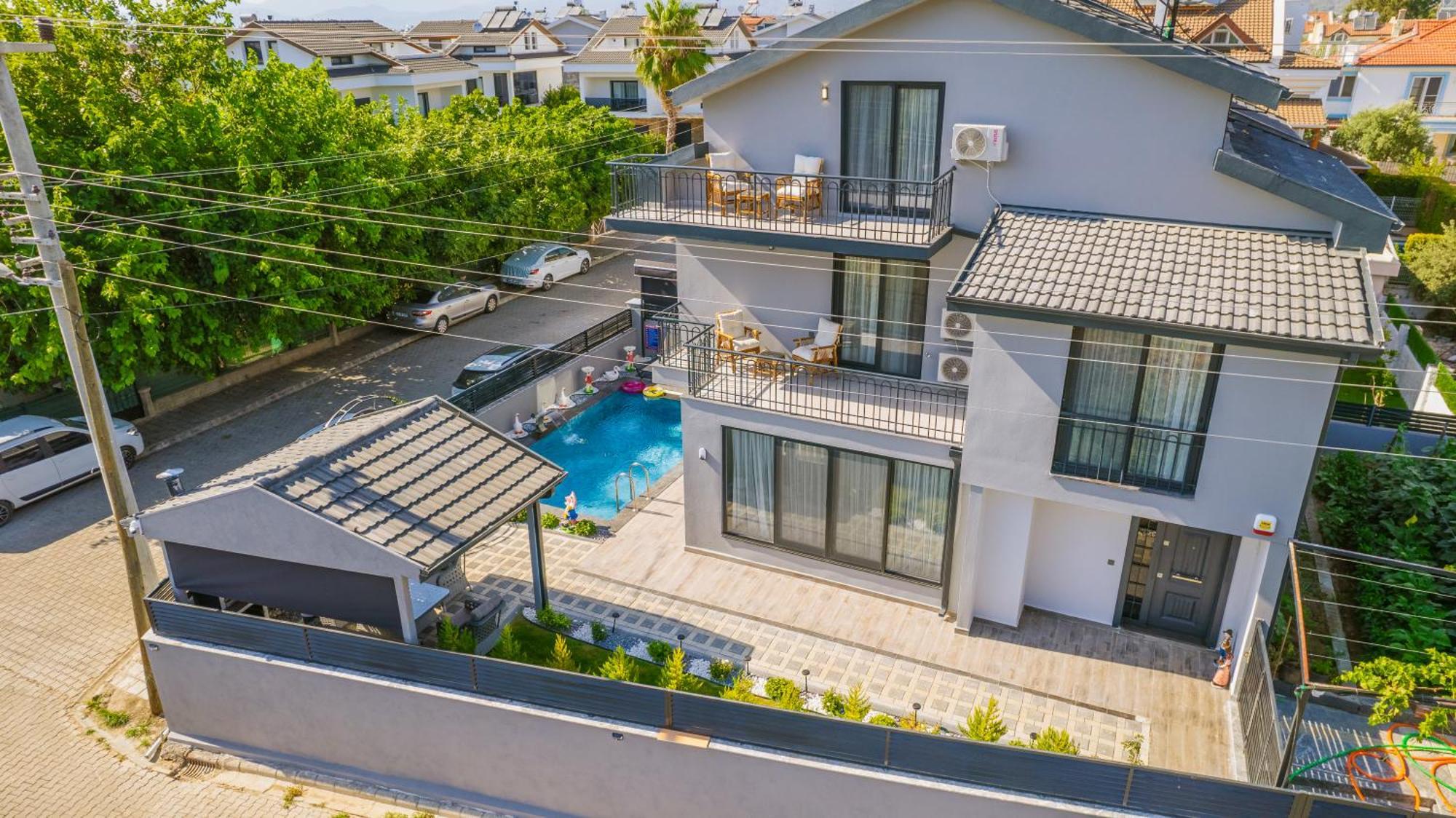 Moonlight Villa