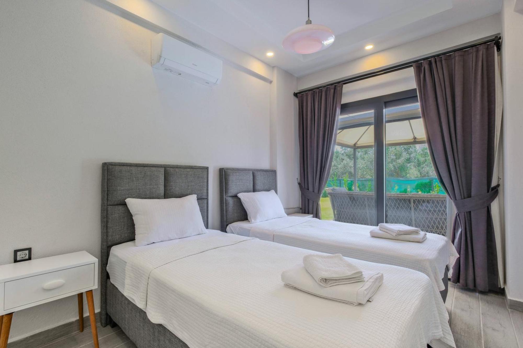 Mera-42 Aymera Villa *