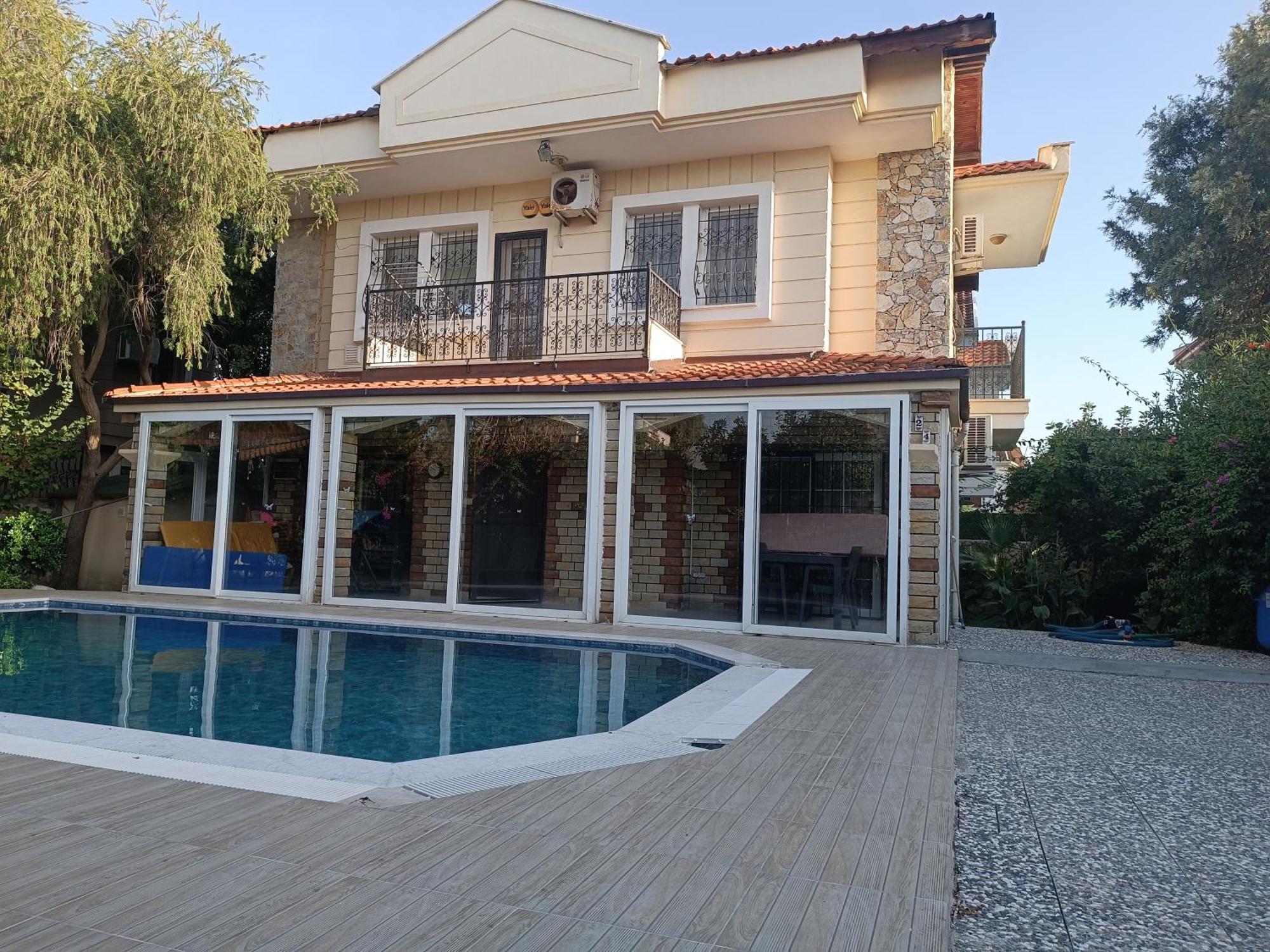 Ruby Villa *