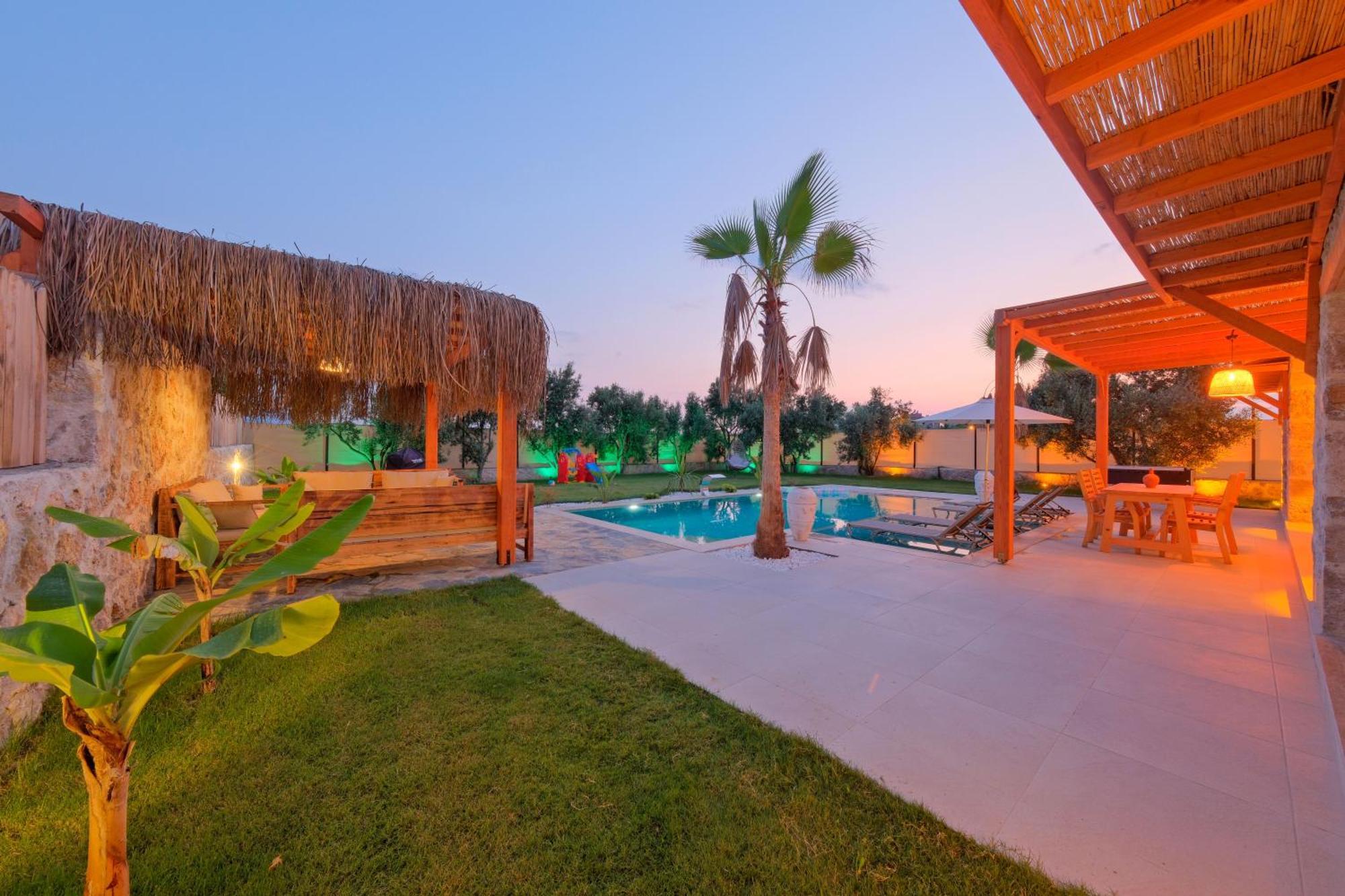 Villa Mono 1 *