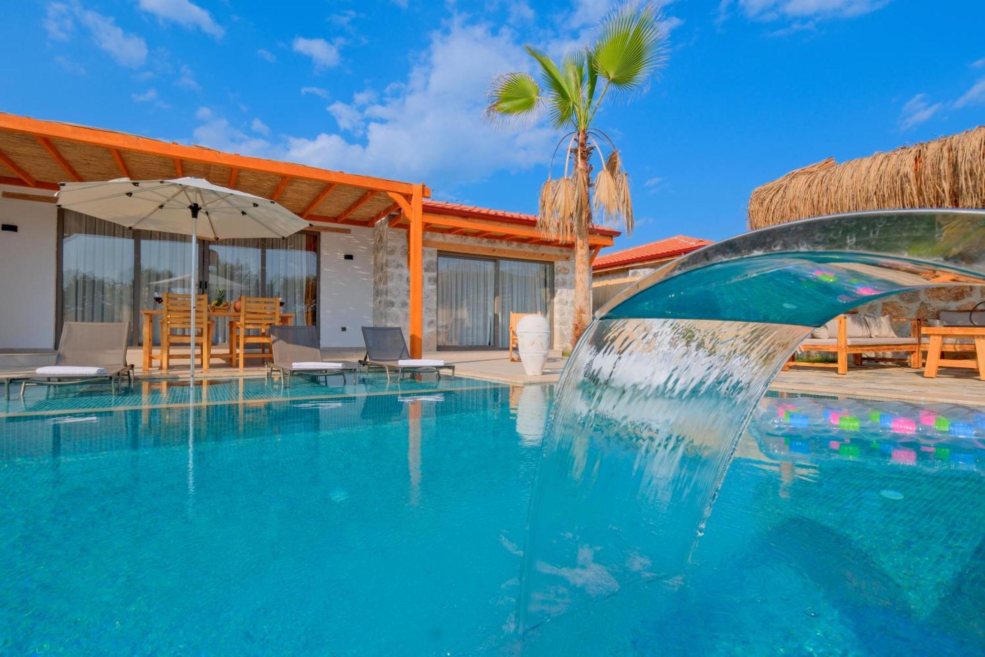 Mono 1 Villa *