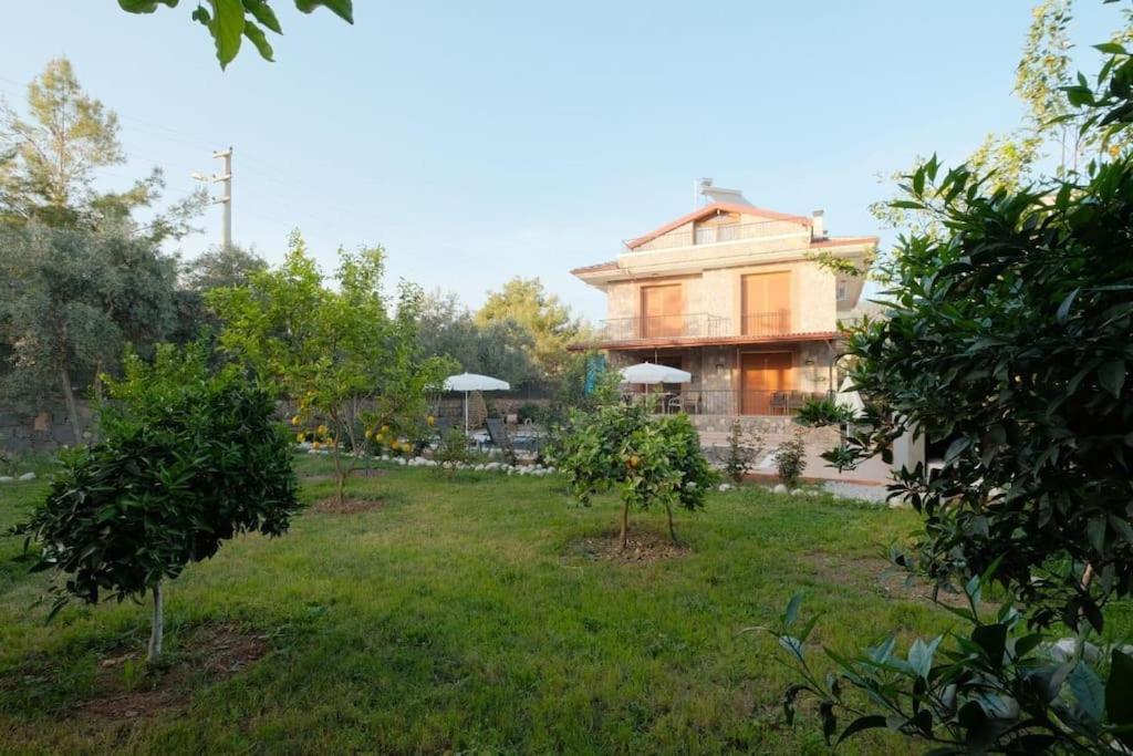 Tuzlu Sistem Havuzlu Luks Villa