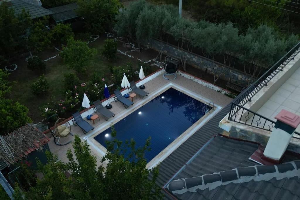 Tuzlu Sistem Havuzlu Luks Villa Fethiye