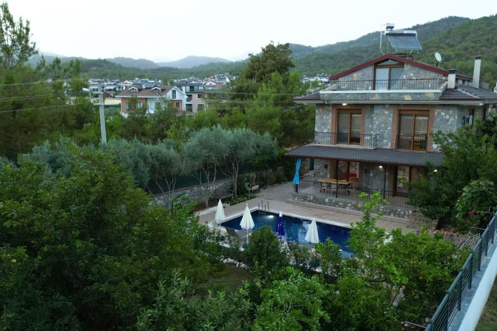 Tuzlu Sistem Havuzlu Luks Villa Fethiye
