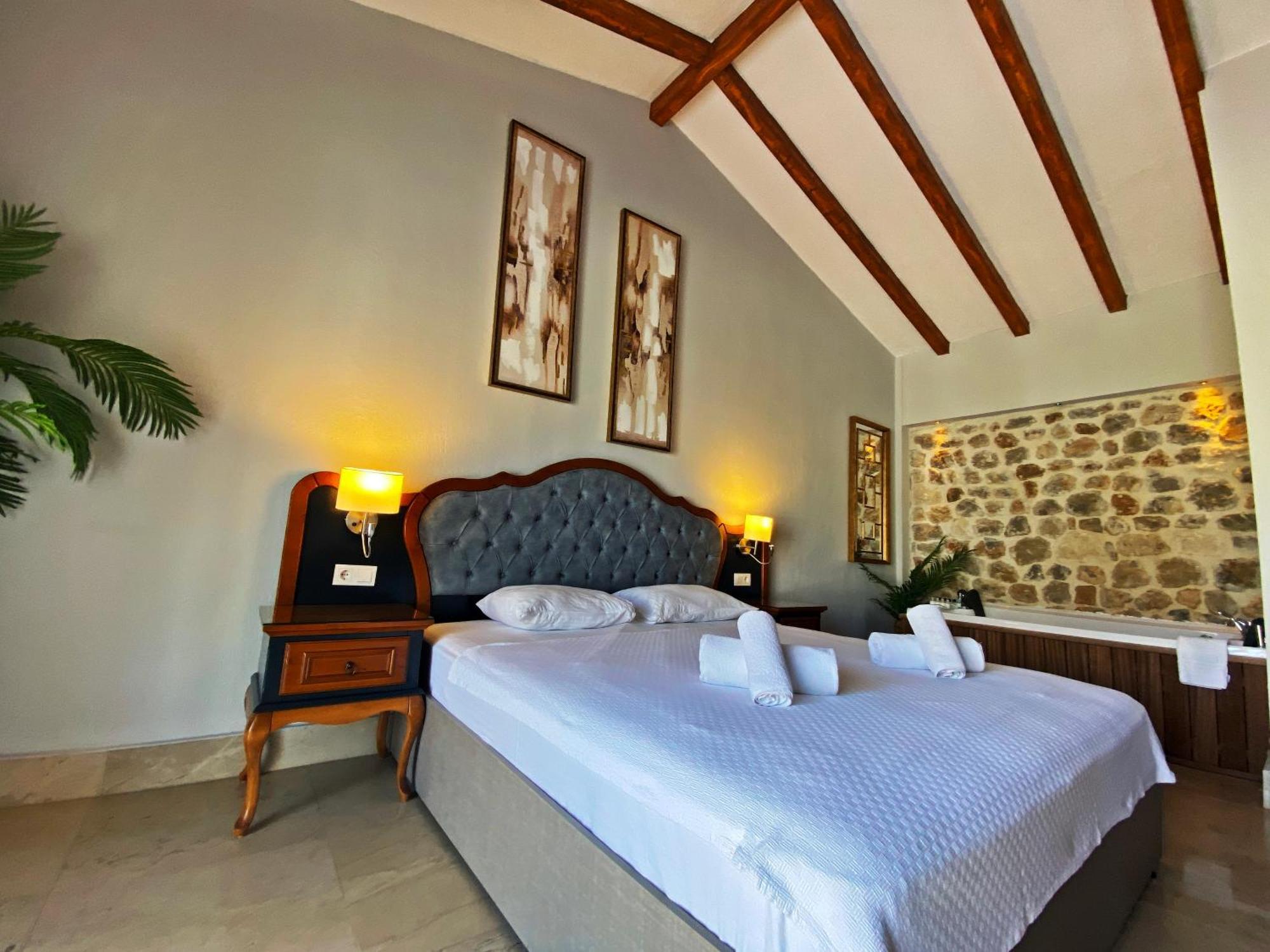 Villa Tlos Dream 3+1 Villa, Oezel Havuzlu,