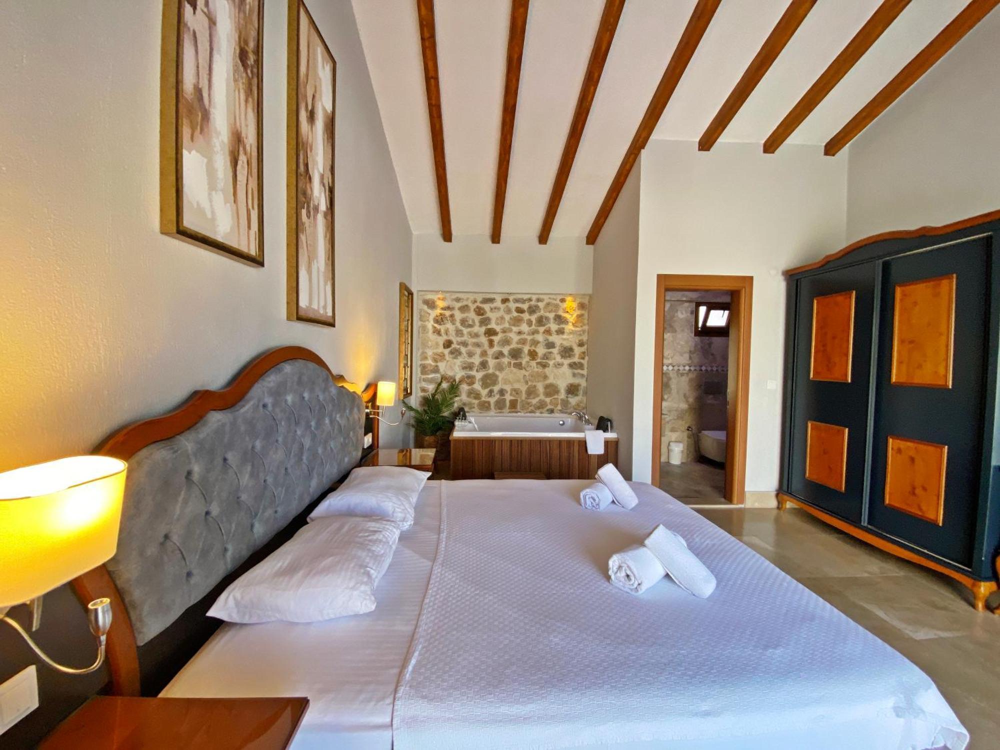 Tlos Dream 3+1 Villa, Oezel Havuzlu, * Fethiye