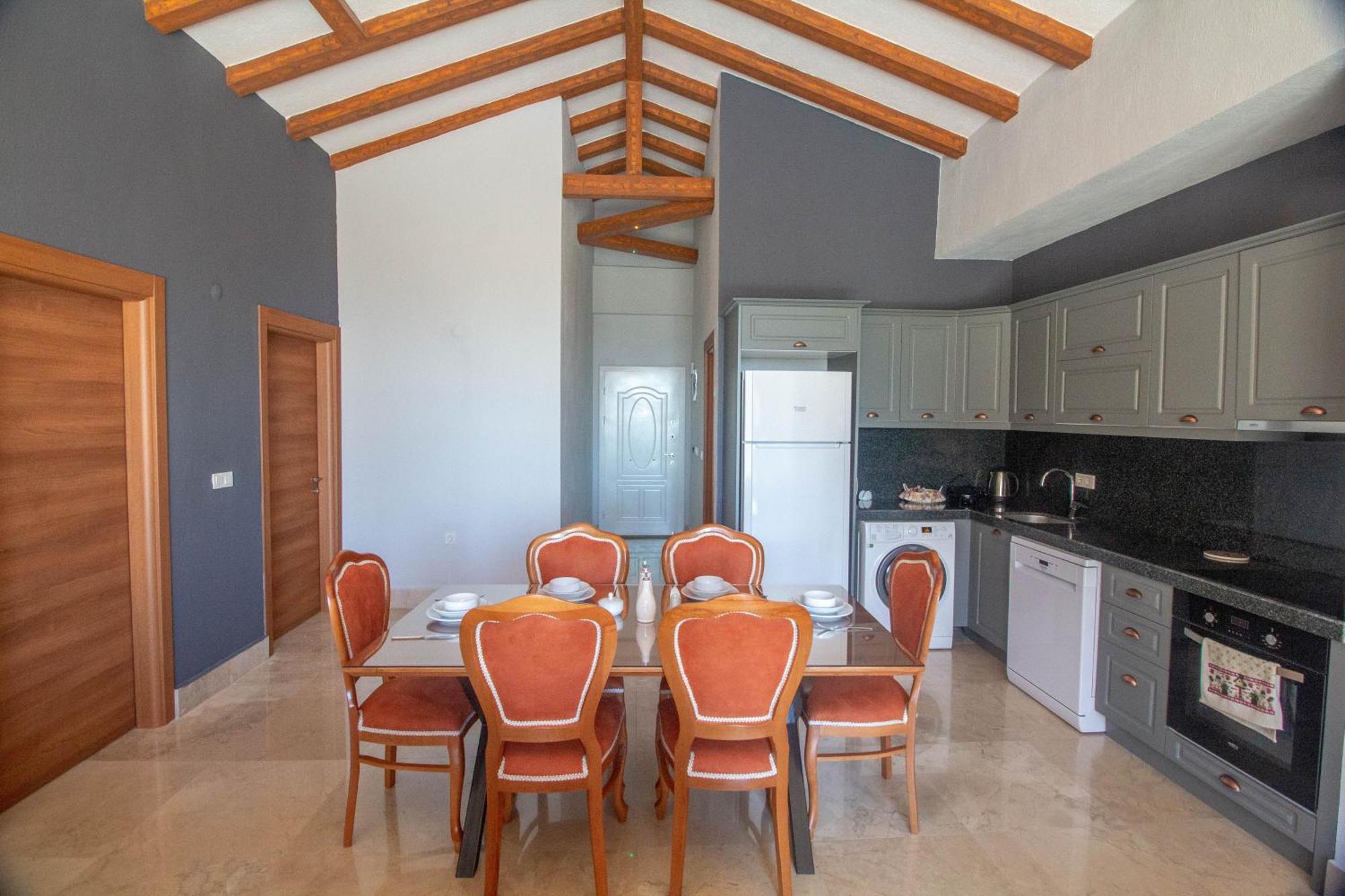 Villa Tlos Deluxe 3+1 ,oezel Havuzlu,