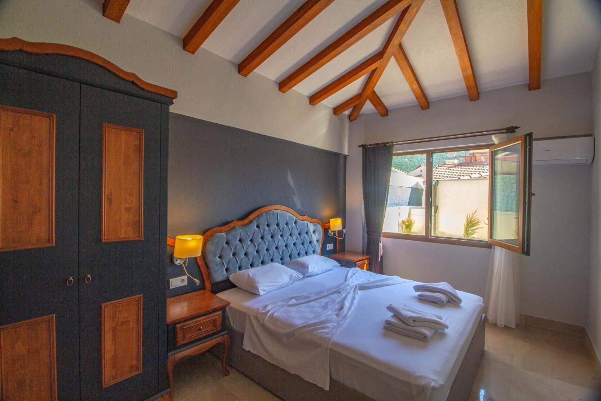 Tlos Deluxe 3+1 ,oezel Havuzlu, Villa