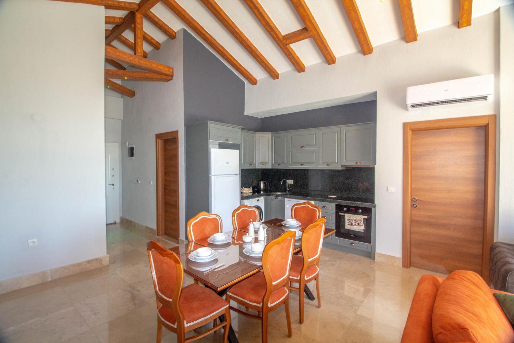 Villa Tlos Deluxe 3+1 ,oezel Havuzlu, Fethiye