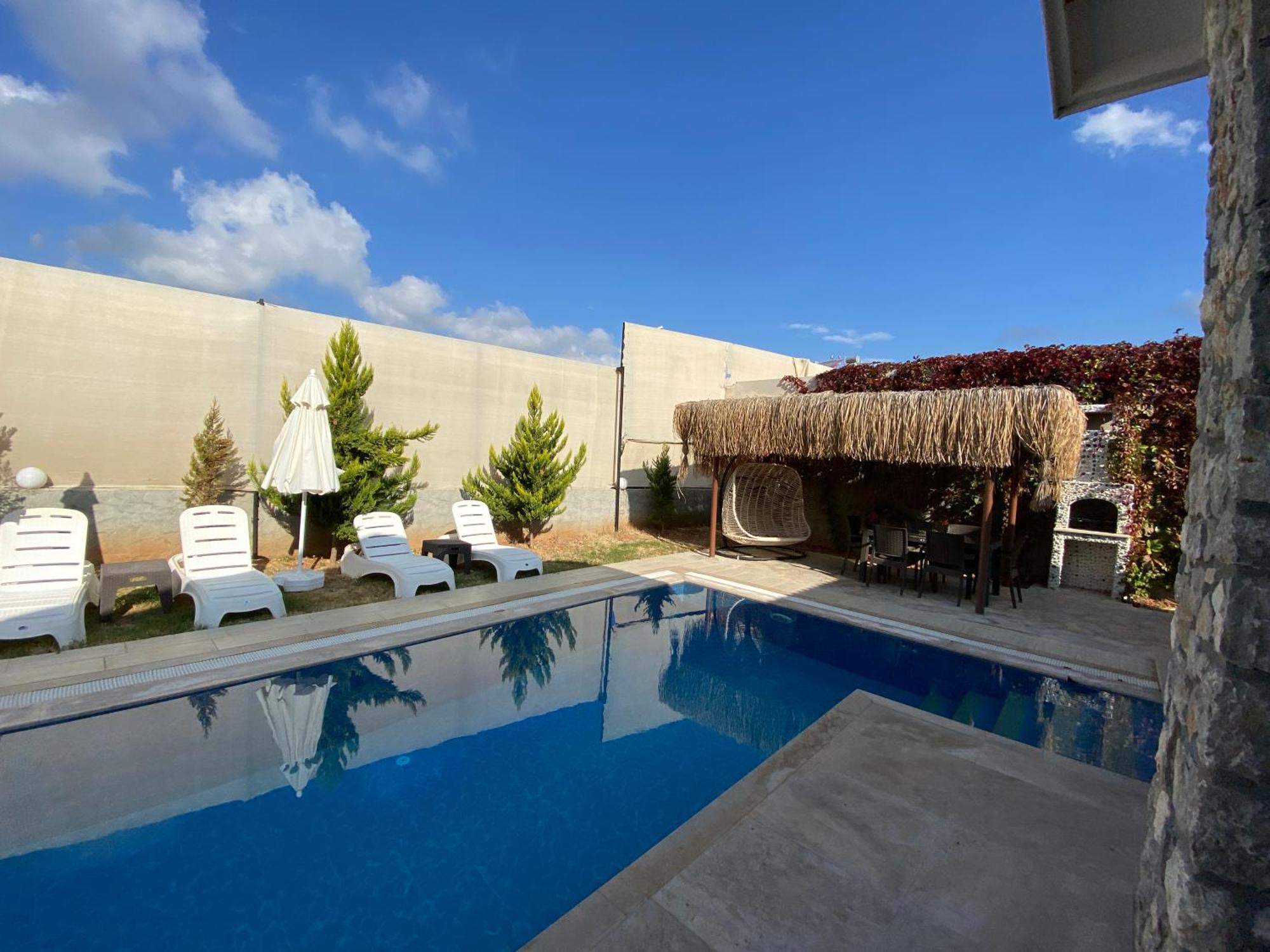 Tlos 3+1 Villa, Oezel Havuzlu, Villa