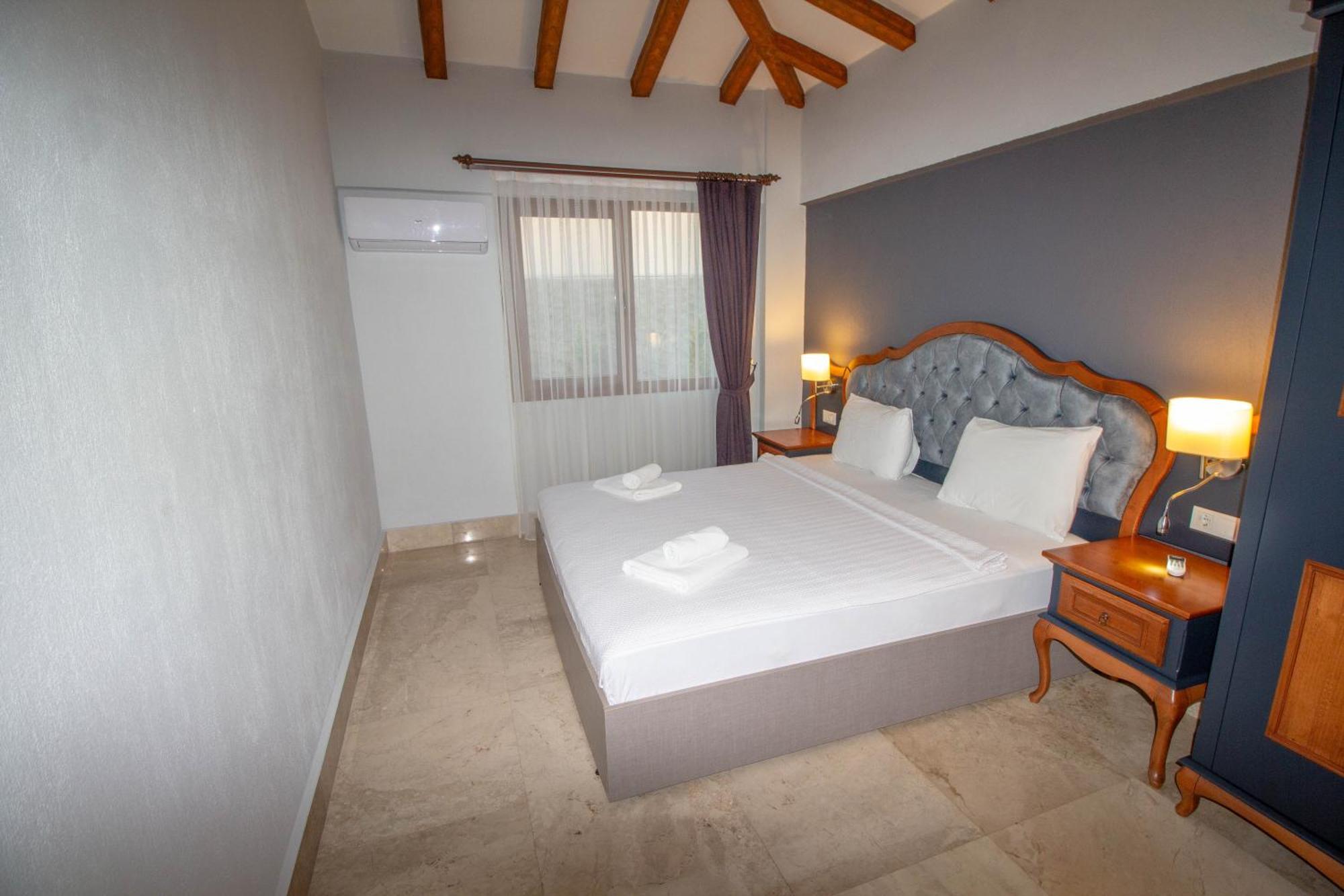 Villa Tlos Yali 3+1 Villa, Oezel Havuzlu,