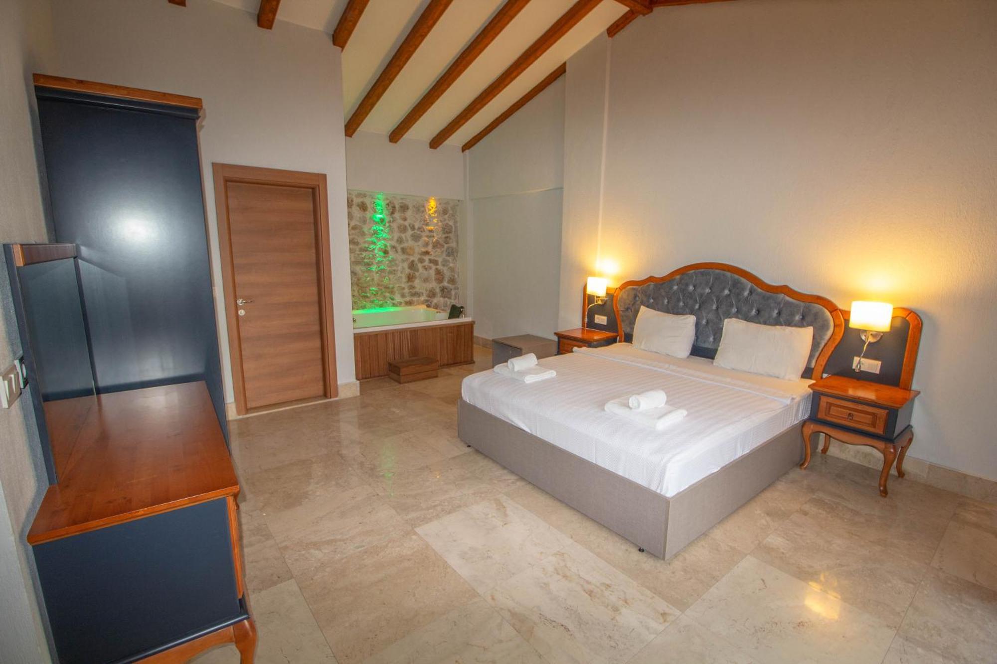 Tlos Yali 3+1 Villa, Oezel Havuzlu, *