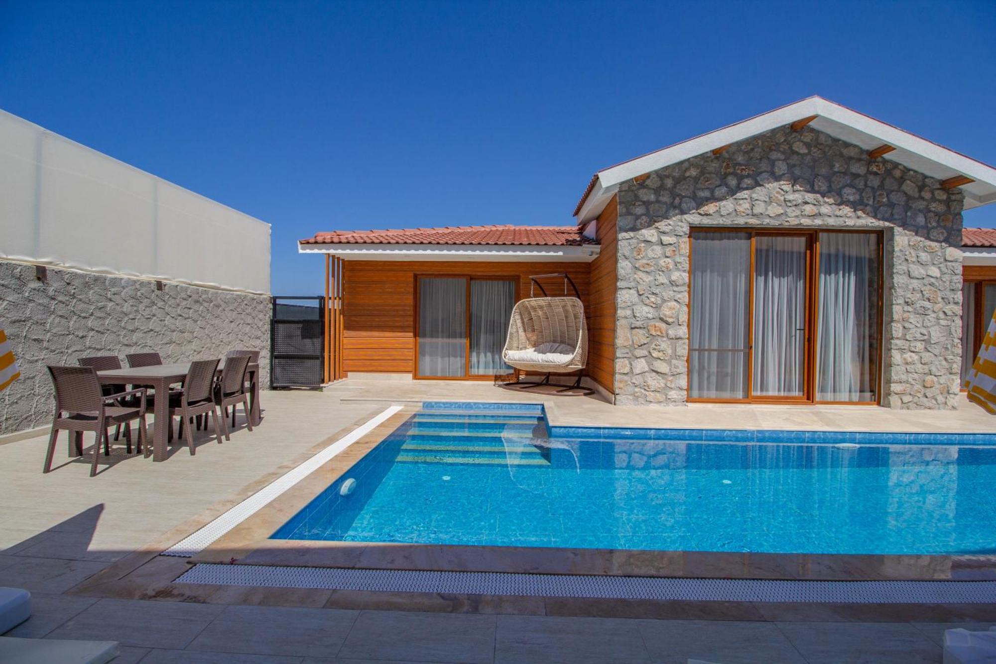 Patara Infinity 3+1 Villa, Oezel Havuzlu, *