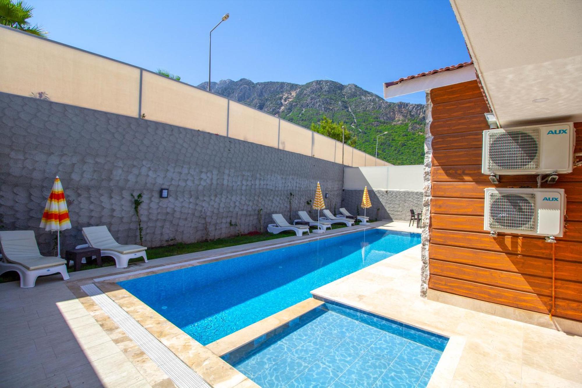 Villa Patara Infinity 3+1 Villa, Oezel Havuzlu, *