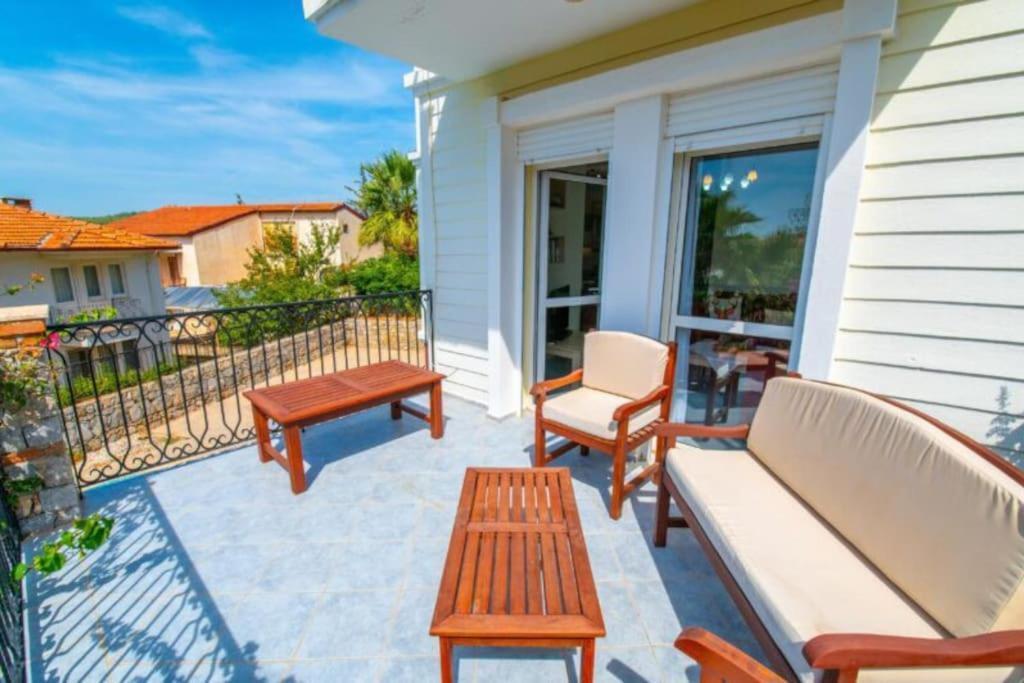 Large With Private Heated Outdoor Pool *