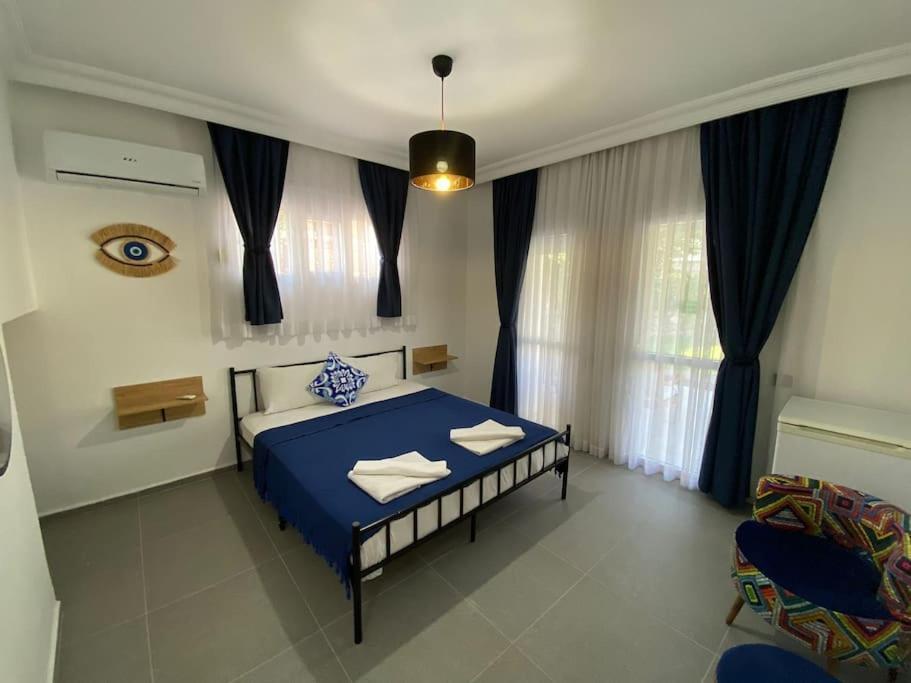 Large With Private Heated Outdoor Pool Villa